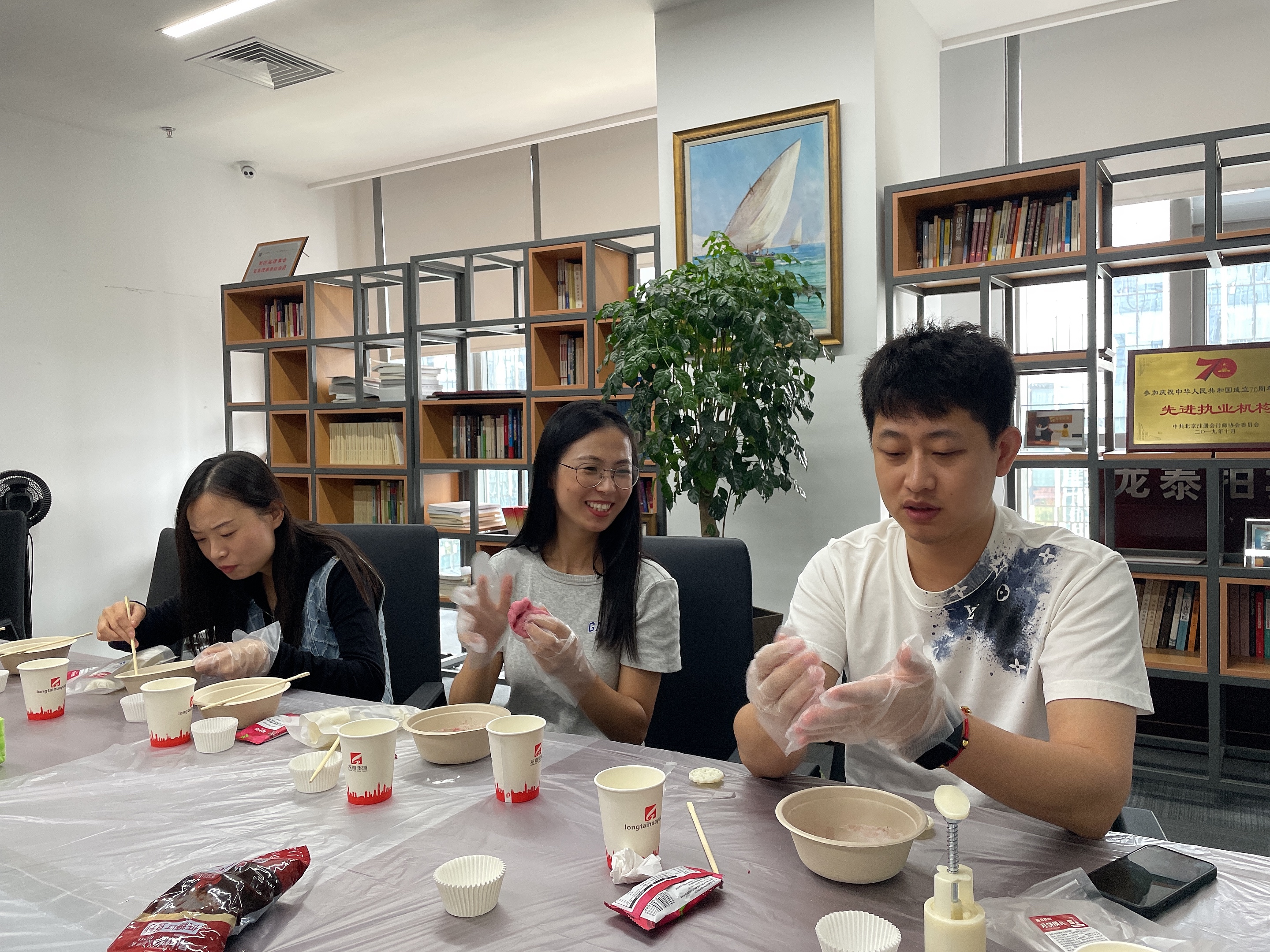 華源厚土科技公司開展“中秋情濃意更濃”主題活動